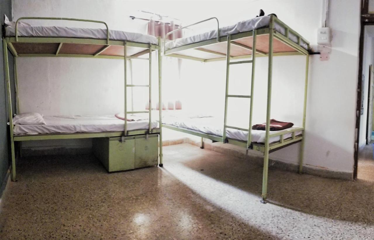 מדגאון Monkey Mind Hostel חדר תמונה