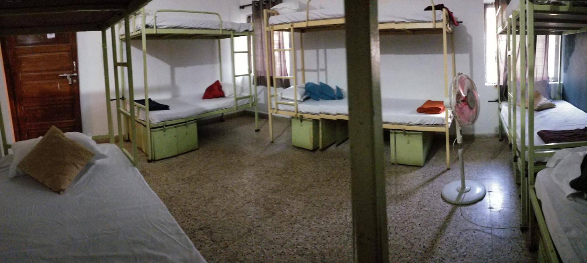מדגאון Monkey Mind Hostel חדר תמונה